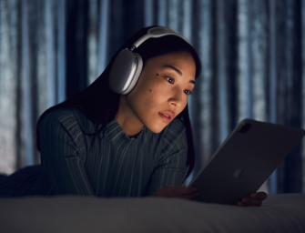 Apple Debuts $550 Over-Ear AirPods Max Headphones