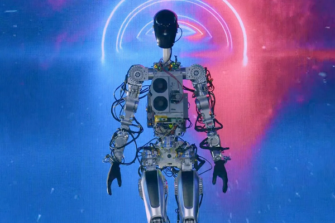 Tesla’s Humanoid Robot No Longer a Human in a Suit